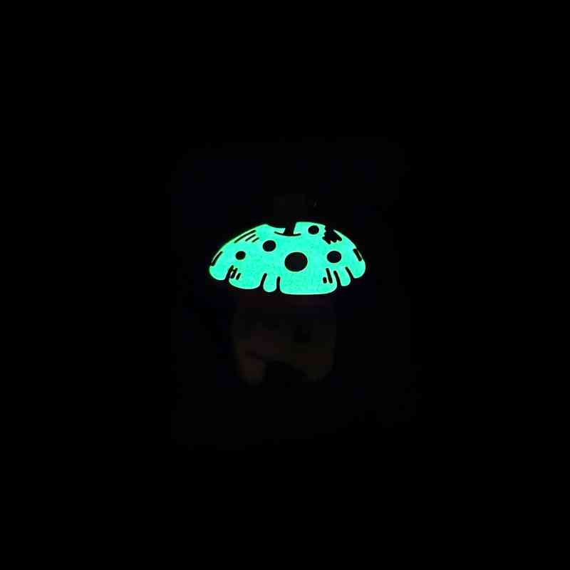 Flower mushroom pin